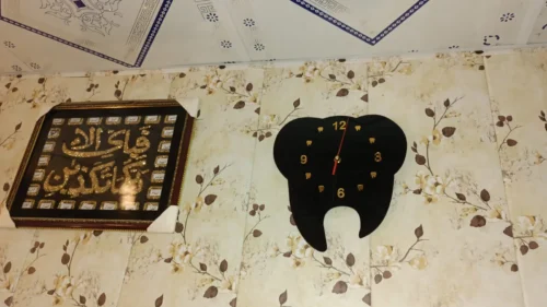 Dental Tooth Shaped Wall Clock – Black photo review
